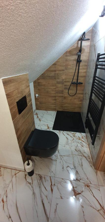 Apartmany Scarlett Mýto pod Ďumbierom المظهر الخارجي الصورة